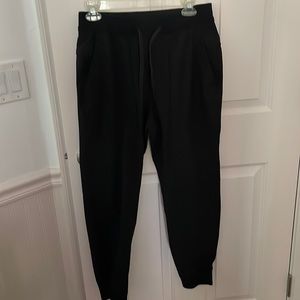Lulu lemon Mens joggers. Size Medium
